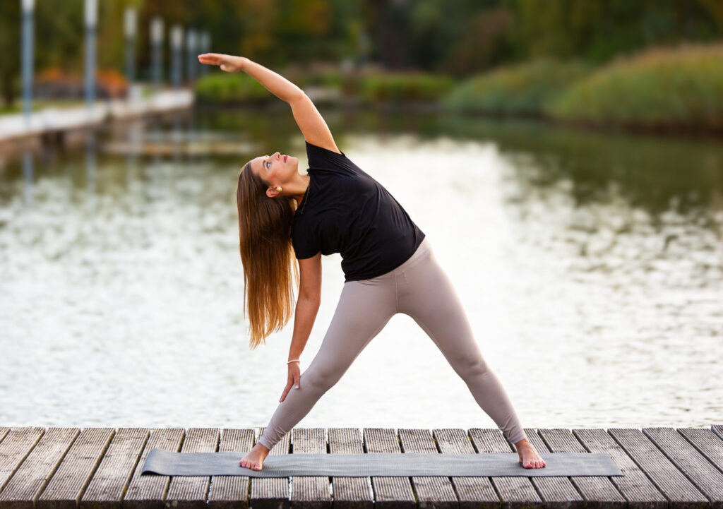 Angela Übelacker Yogapose Auenpark